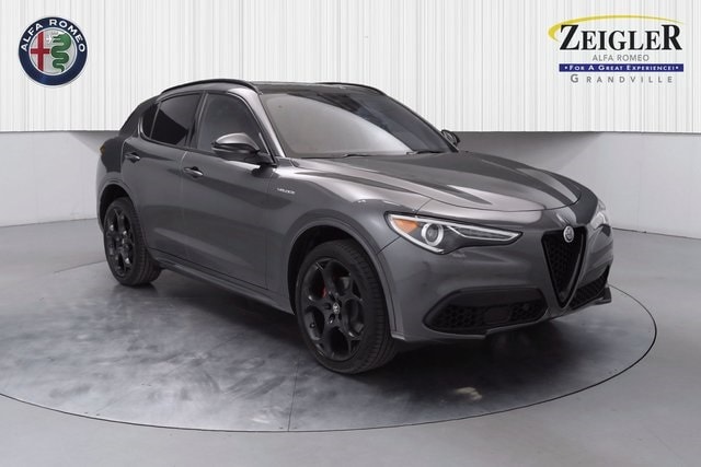 2022 Alfa Romeo Stelvio Ti Veloce's photo