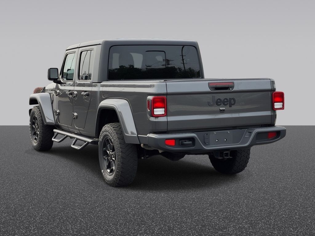 Used 2022 Jeep Gladiator Willys Truck