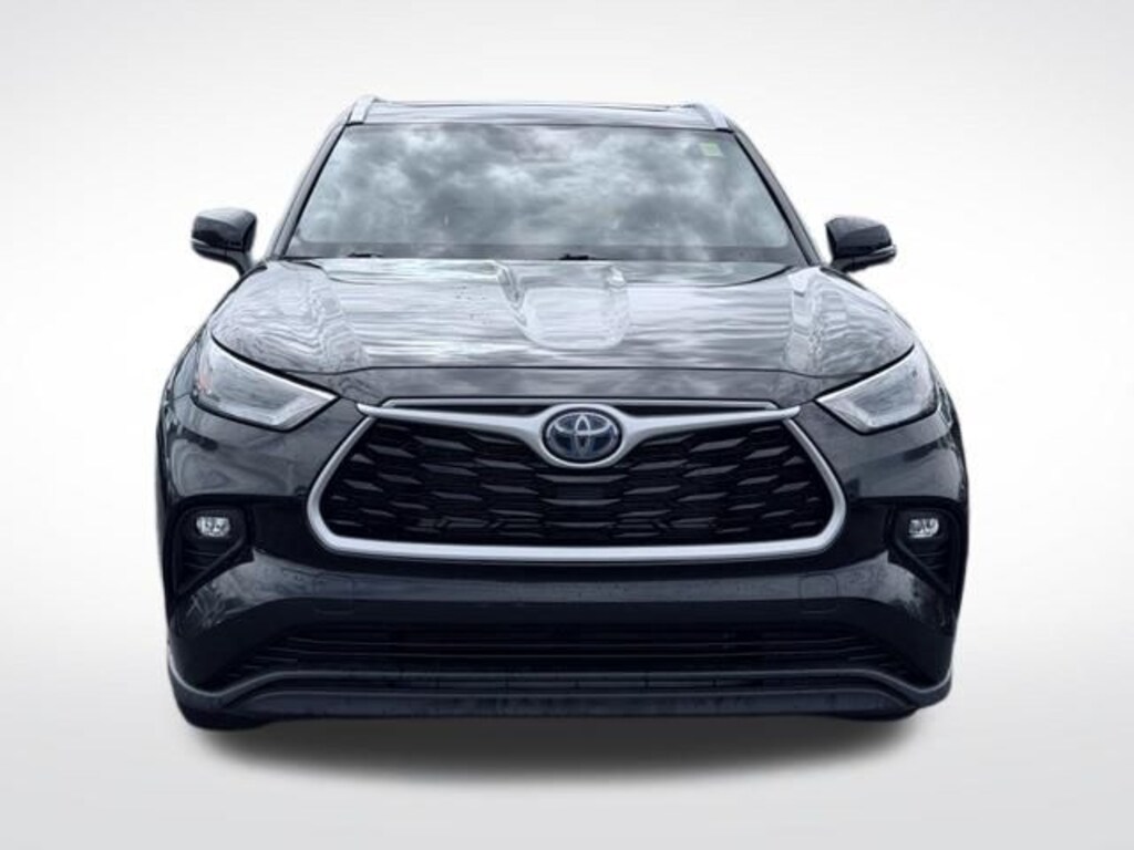 Used 2024 Toyota Highlander Hybrid XLE SUV