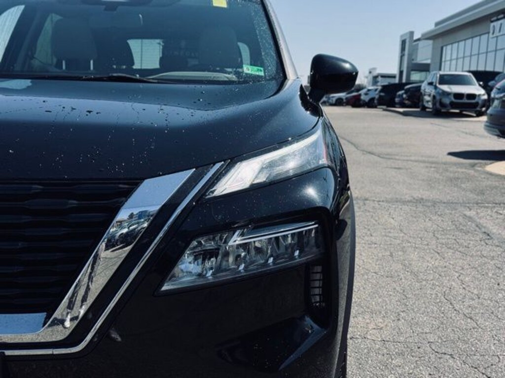 Used 2023 Nissan Rogue SV SUV