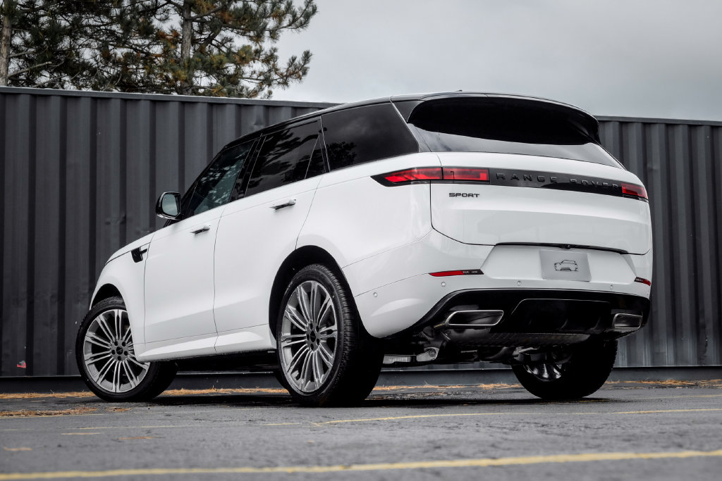 New 2027 Land Rover Range Rover Sport P400 Dynamic SE SUV