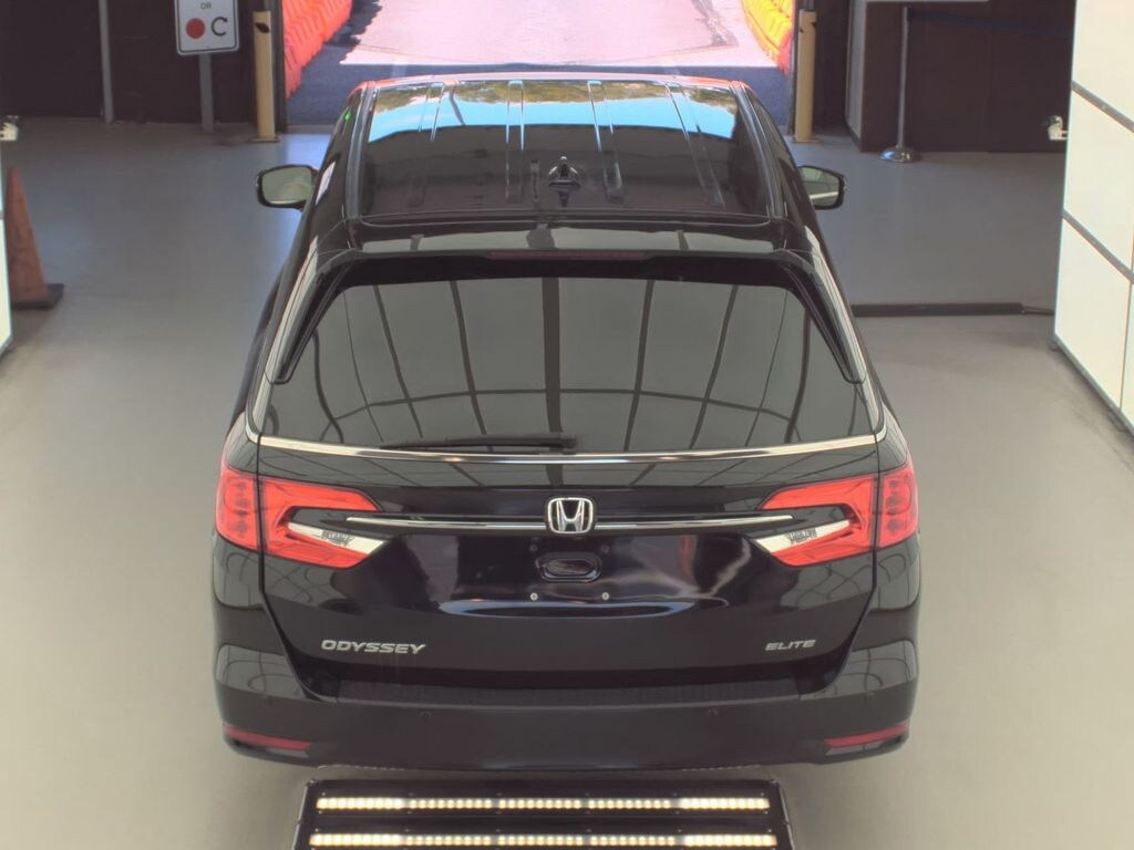 Used 2023 Honda Odyssey Elite Minivan/Van