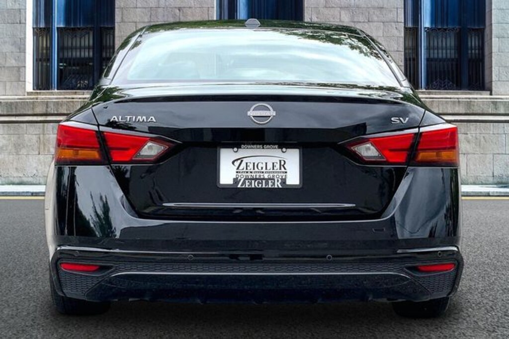 Used 2024 Nissan Altima 2.5 SV Sedan