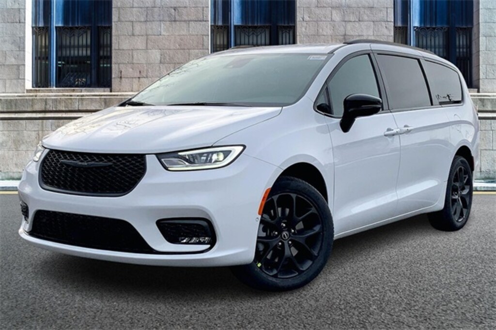 New 2026 Chrysler Pacifica Select Van Passenger Van