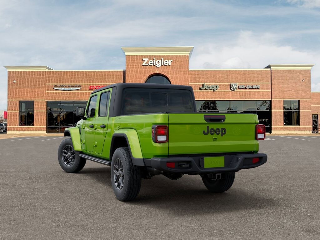 New 2026 Jeep Gladiator Sport Truck Crew Cab