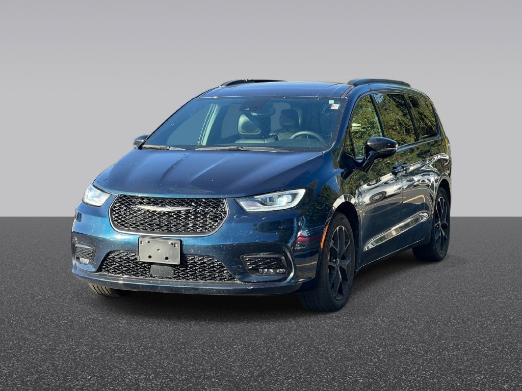 Certified 2025 Chrysler Pacifica Limited Minivan/Van