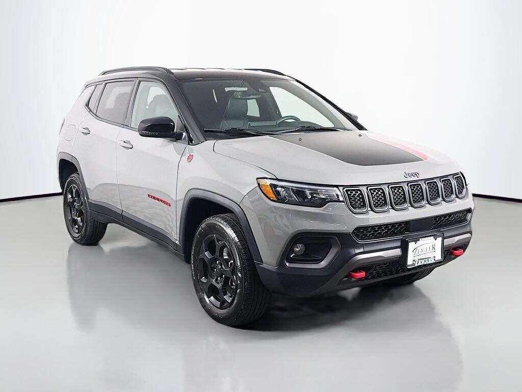 Used 2024 Jeep Compass Trailhawk SUV