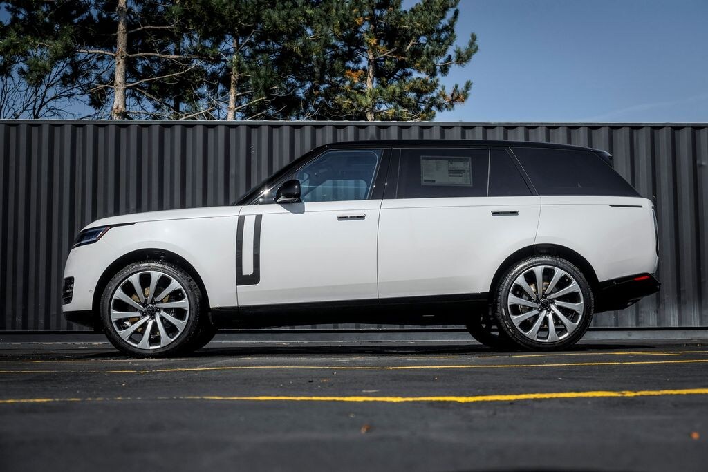 New 2026 Land Rover Range Rover P530 SE 7 Seat SUV