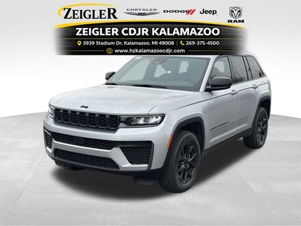 2026 Jeep Grand Cherokee Laredo SUV