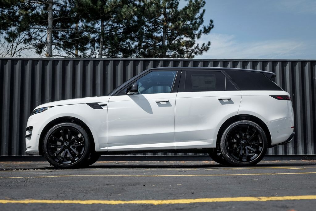 New 2027 Land Rover Range Rover Sport P400 Dynamic SE SUV