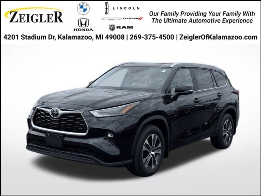 Used 2023 Toyota Highlander XLE SUV