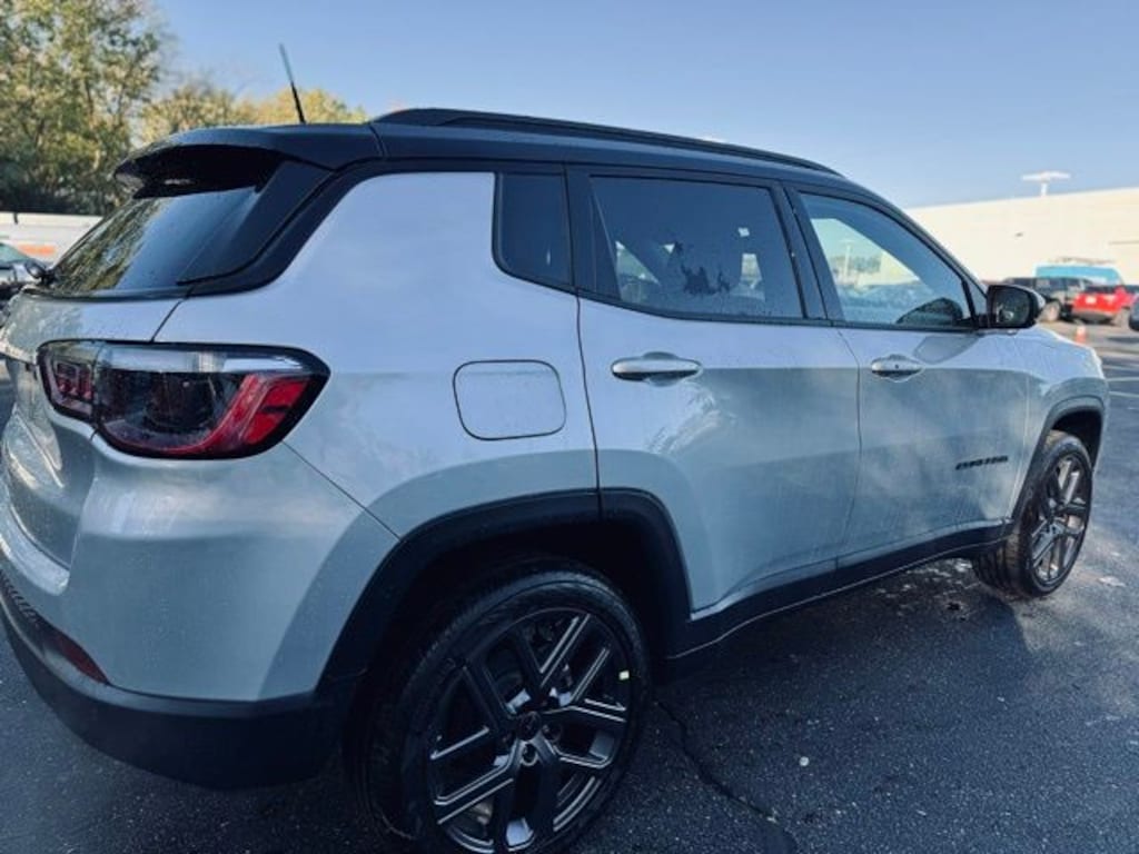 New 2026 Jeep Compass Limited SUV