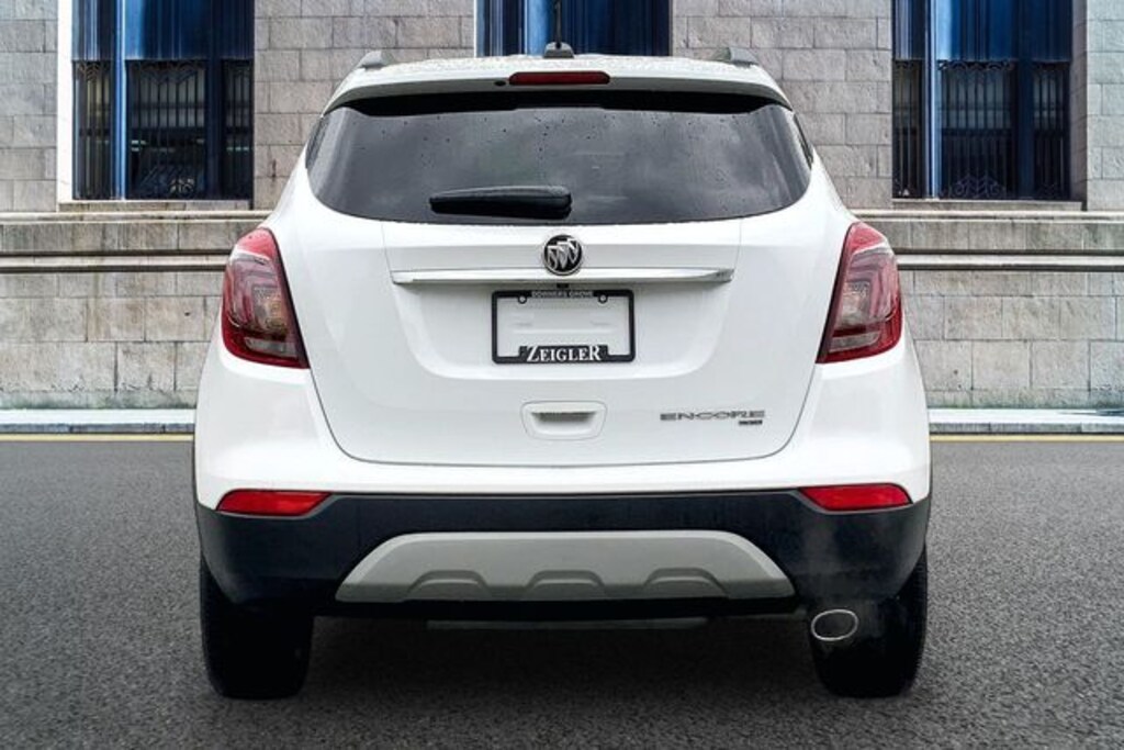 Used 2022 Buick Encore Preferred SUV
