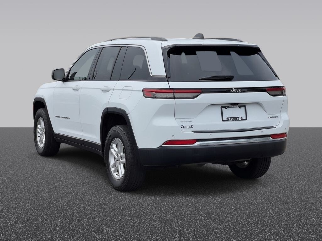 Certified 2022 Jeep Grand Cherokee Laredo SUV