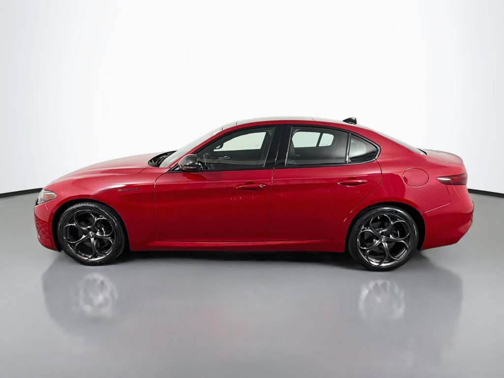 Used 2023 Alfa Romeo Giulia Estrema Sedan