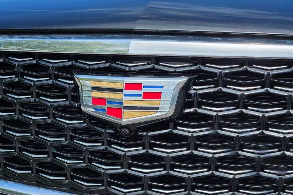 Certified 2025 Cadillac XT4 Premium Luxury SUV