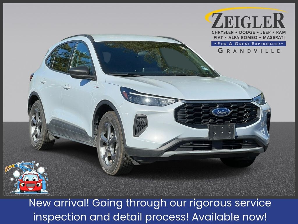Used 2025 Ford Escape ST-Line SUV