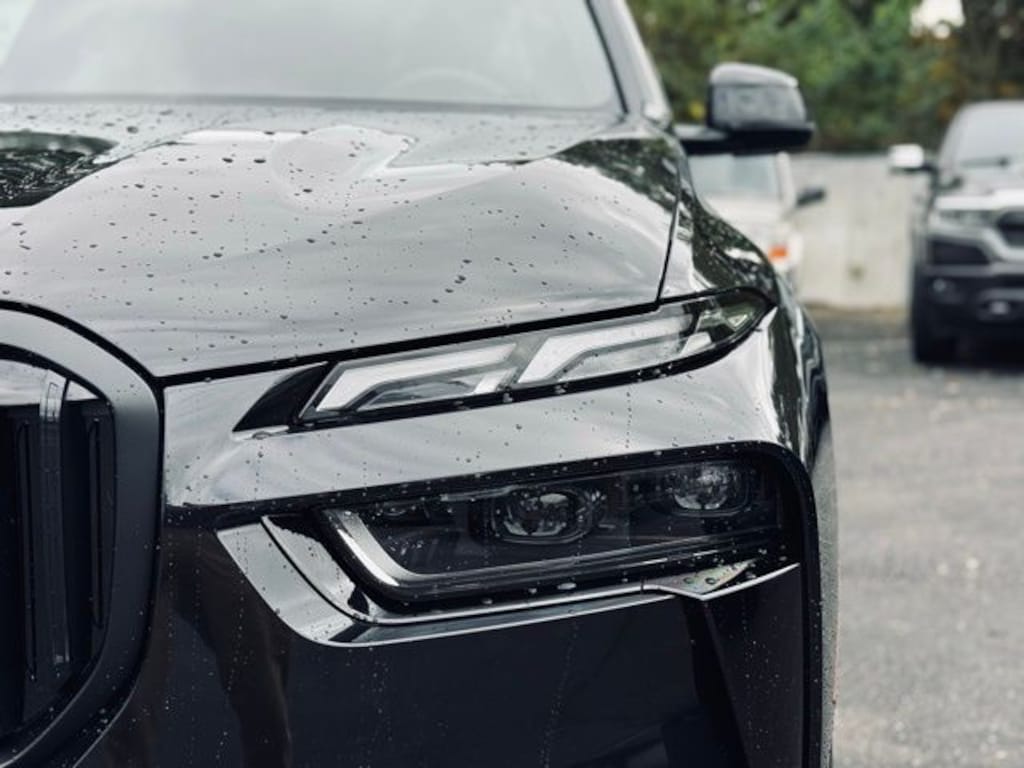 New 2026 BMW X7 xDrive40i SUV