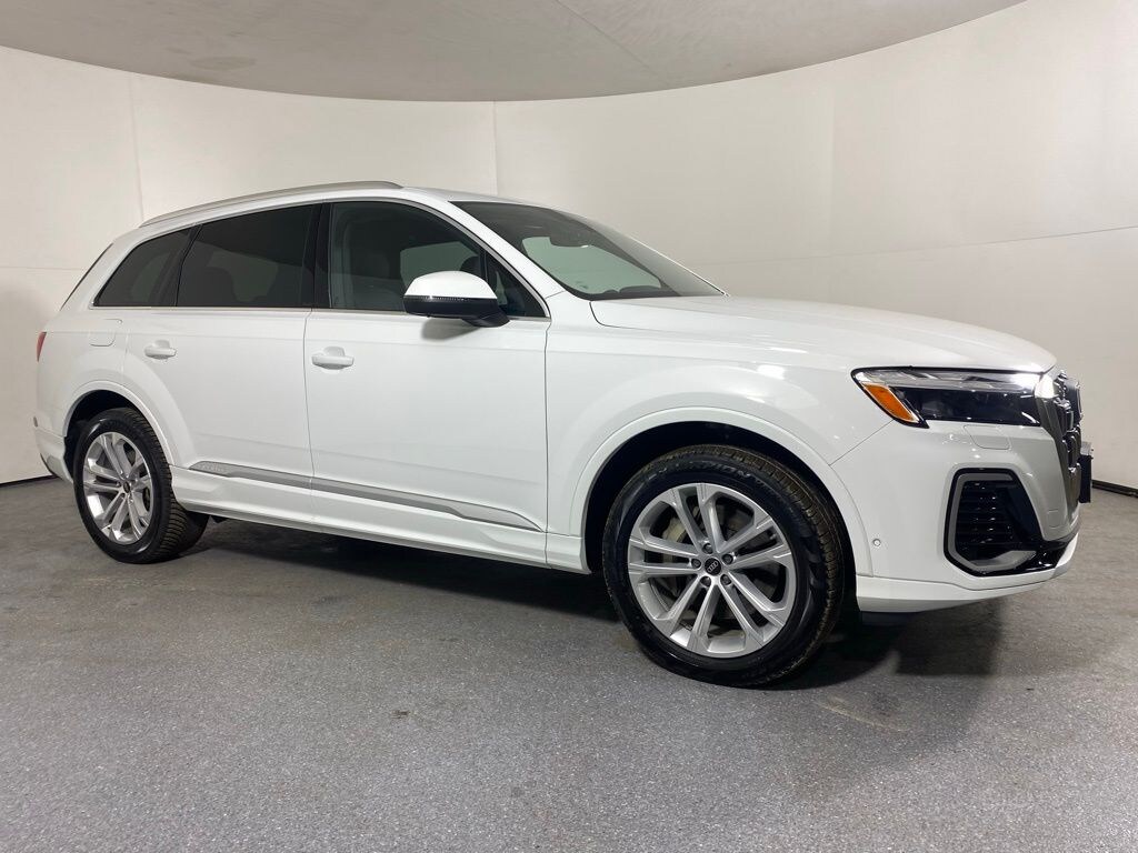 Used 2025 Audi Q7 55 Premium Plus SUV