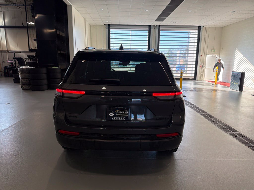 Used 2025 Jeep Grand Cherokee Limited SUV