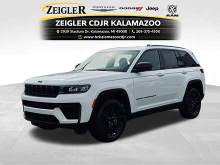 2026 Jeep Grand Cherokee Laredo SUV
