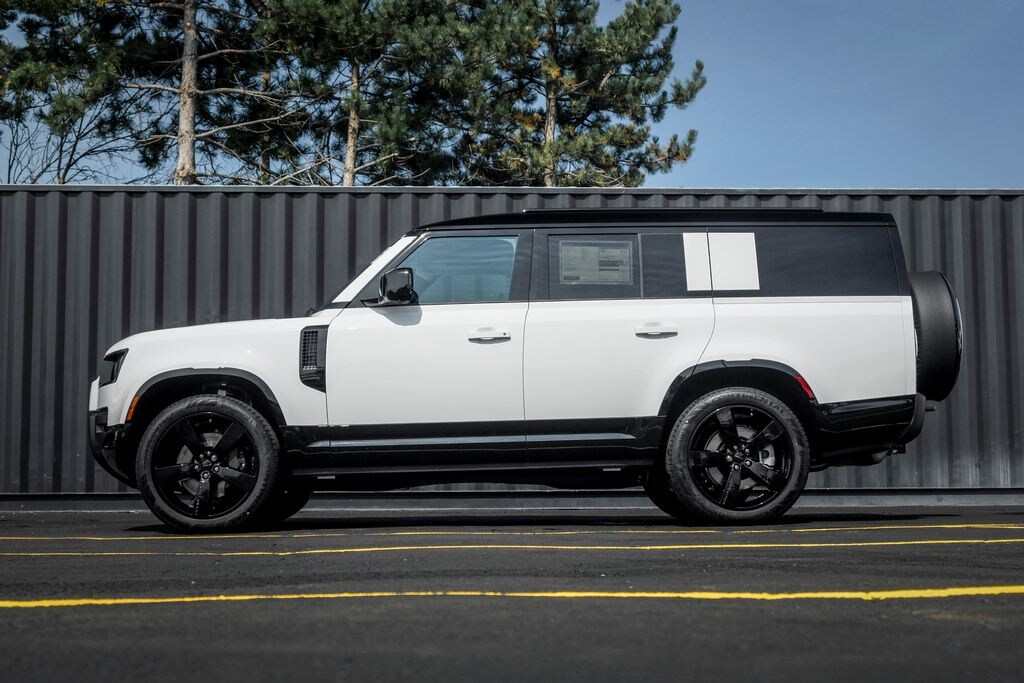 New 2026 Land Rover Defender 130 X-Dynamic SE SUV