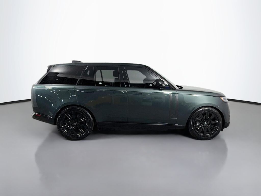 Used 2025 Land Rover Range Rover Plug-In Hybrid SE SUV