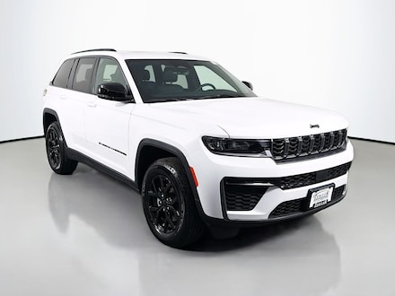 2026 Jeep Grand Cherokee Laredo SUV