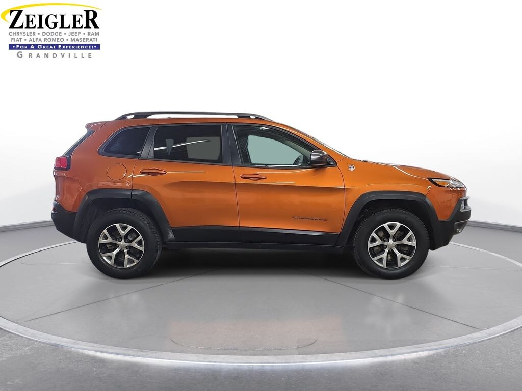 Used 2016 Jeep Cherokee Trailhawk SUV