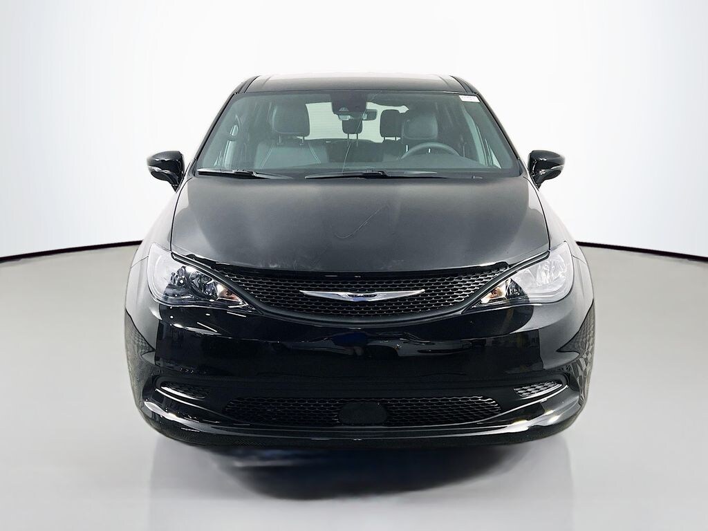 New 2027 Chrysler Pacifica LX Van Passenger Van