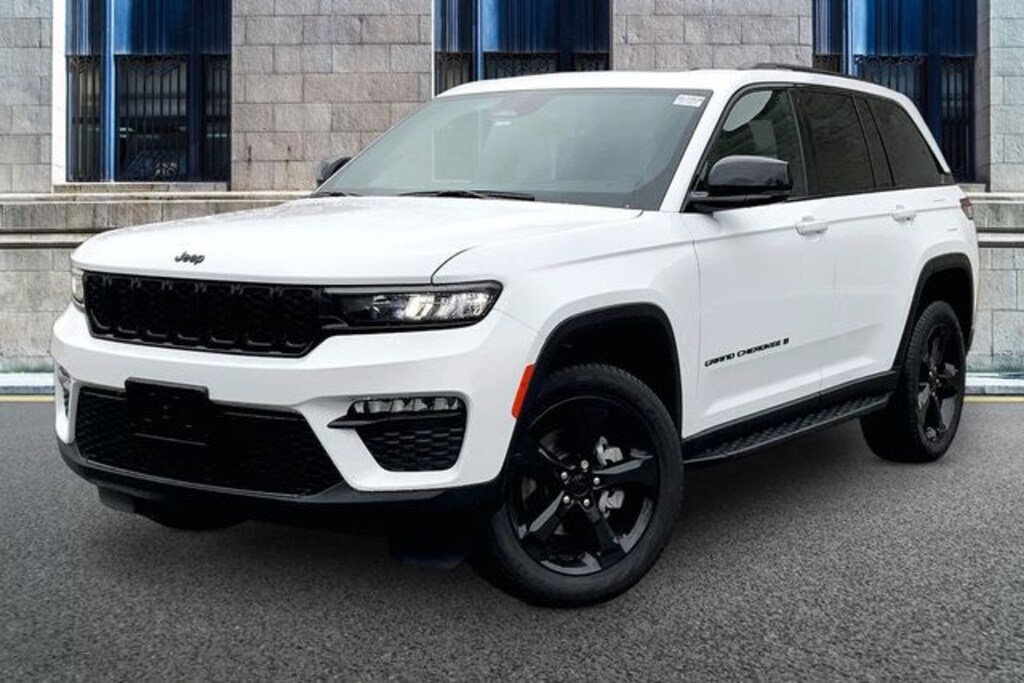 Used 2025 Jeep Grand Cherokee Limited SUV