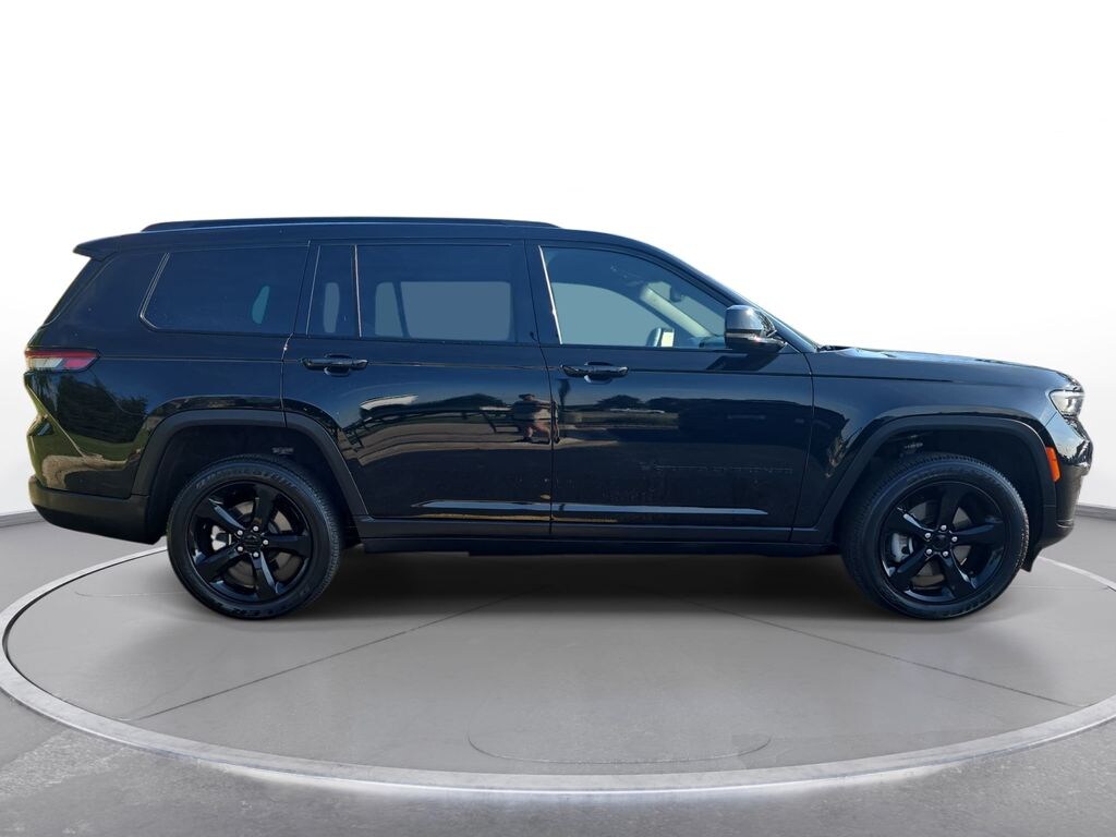 Used 2023 Jeep Grand Cherokee L Altitude SUV
