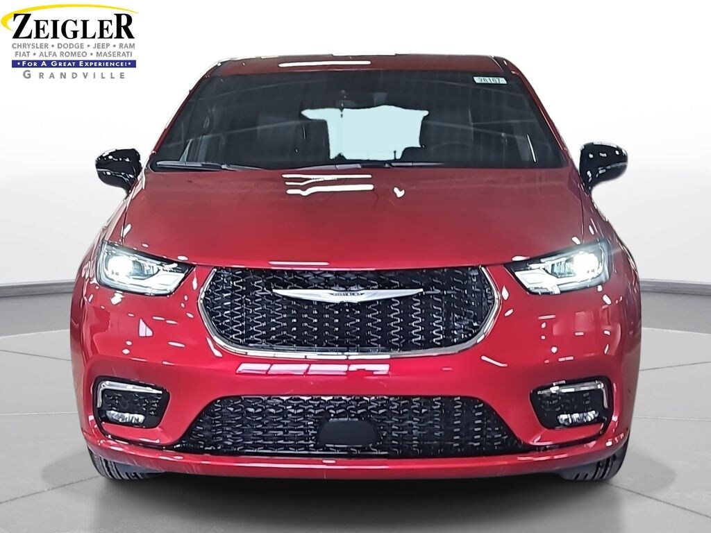 New 2026 Chrysler Pacifica Select Van Passenger Van