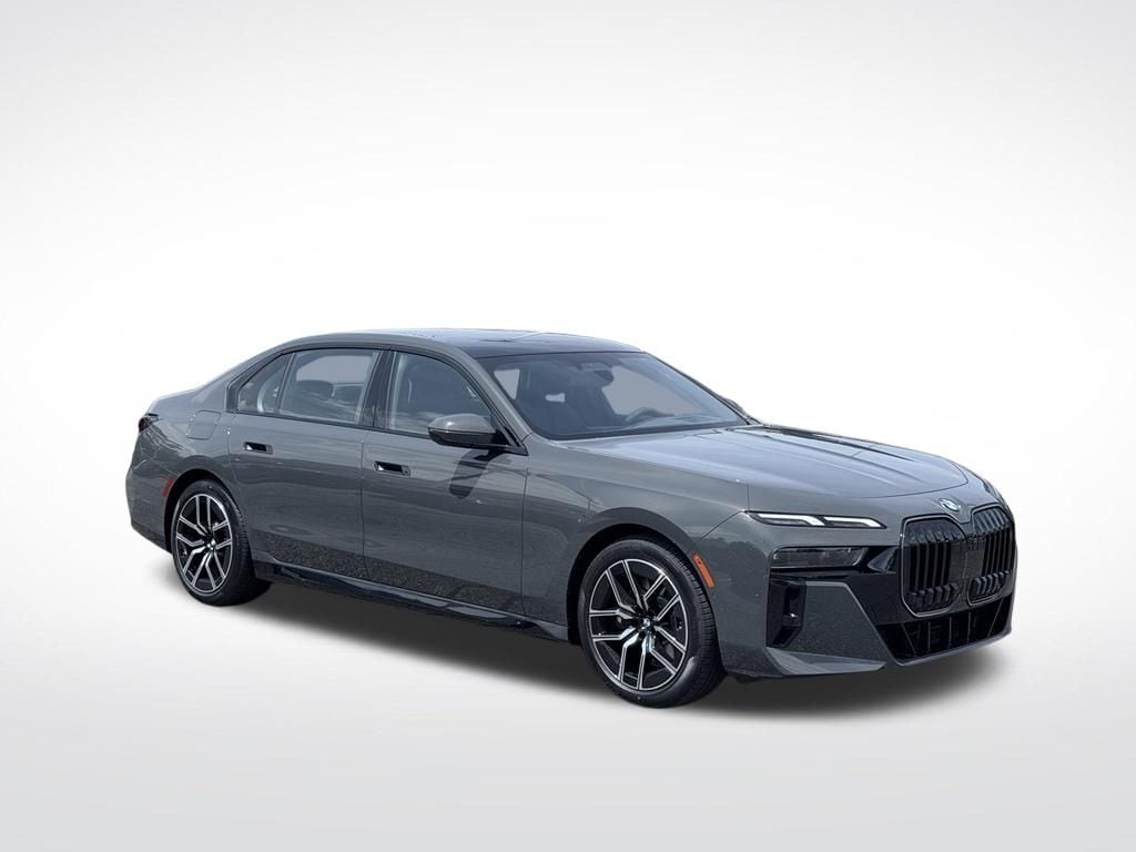 New 2026 BMW 740i xDrive Sedan