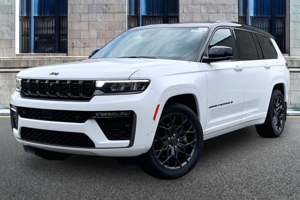 New 2026 Jeep Grand Cherokee L Summit SUV
