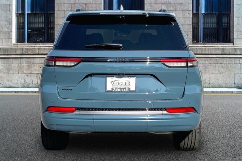 New 2027 Jeep Grand Cherokee Limited SUV