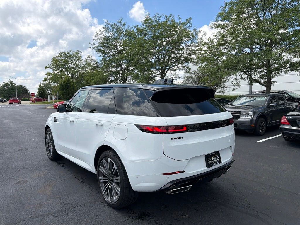 Used 2025 Land Rover Range Rover Sport Plug-in Hybrid Dynamic SE SUV