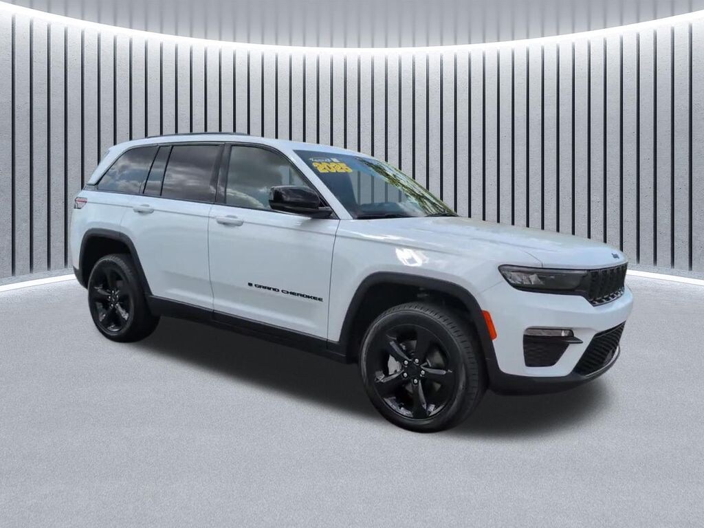Used 2025 Jeep Grand Cherokee Limited SUV
