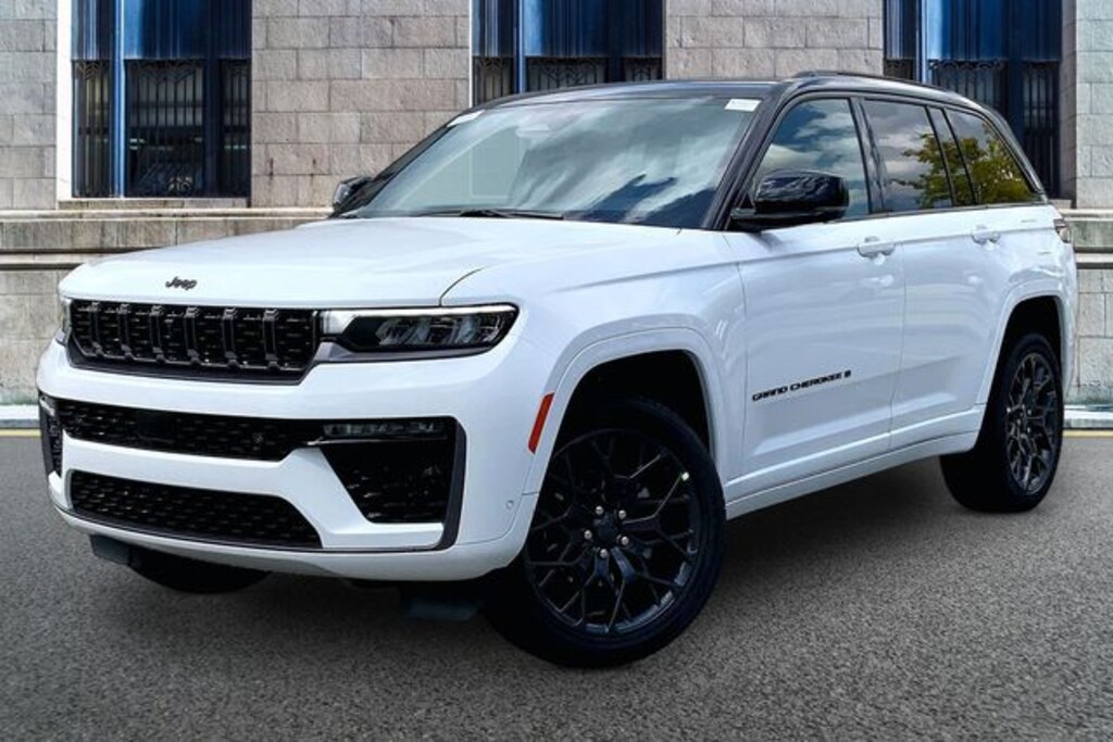 New 2026 Jeep Grand Cherokee Summit SUV