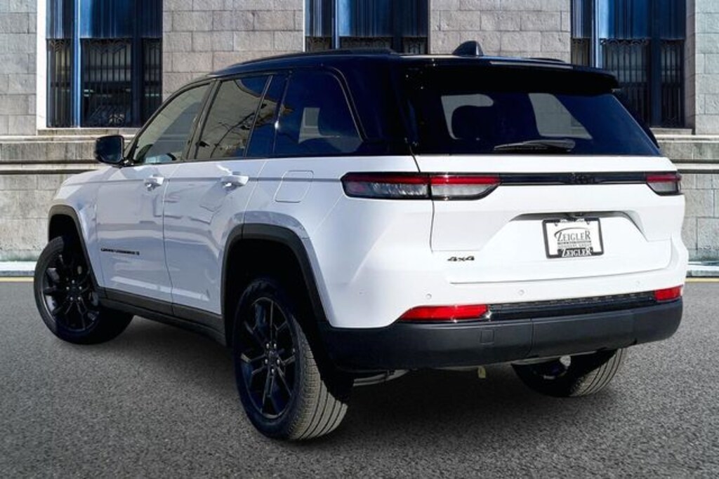 New 2025 Jeep Grand Cherokee Limited SUV