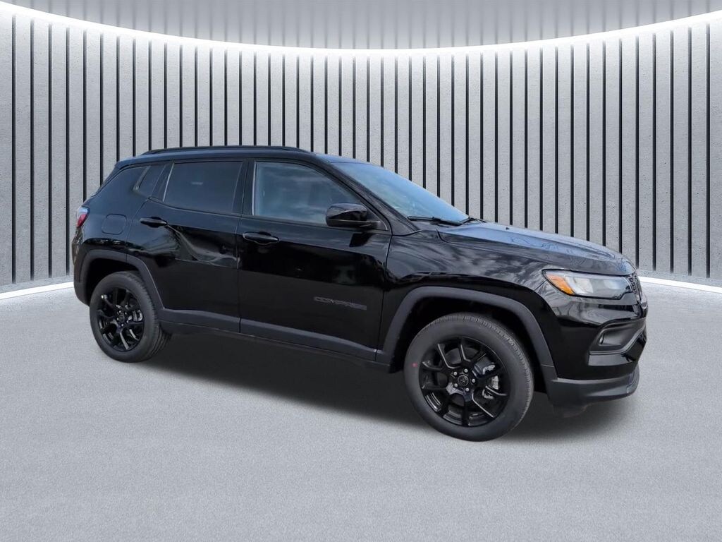 New 2026 Jeep Compass Latitude SUV