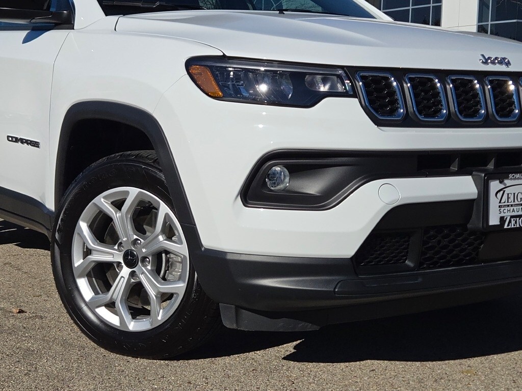 New 2025 Jeep Compass Latitude SUV