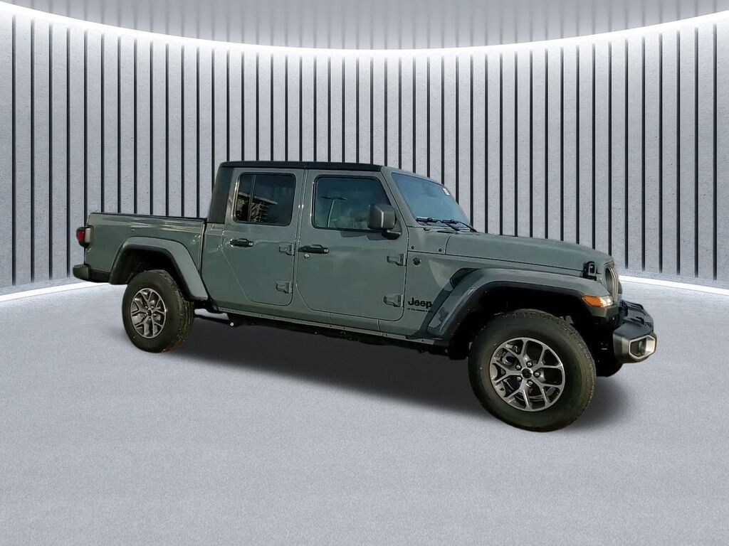 New 2026 Jeep Gladiator Sport Truck Crew Cab