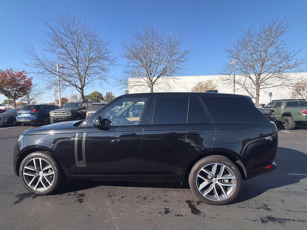 Used 2025 Land Rover Range Rover Plug-In Hybrid SE SUV