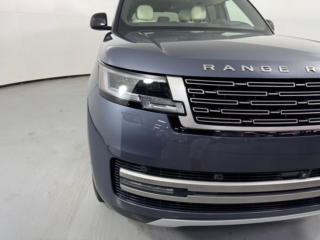 Used 2025 Land Rover Range Rover SE SUV