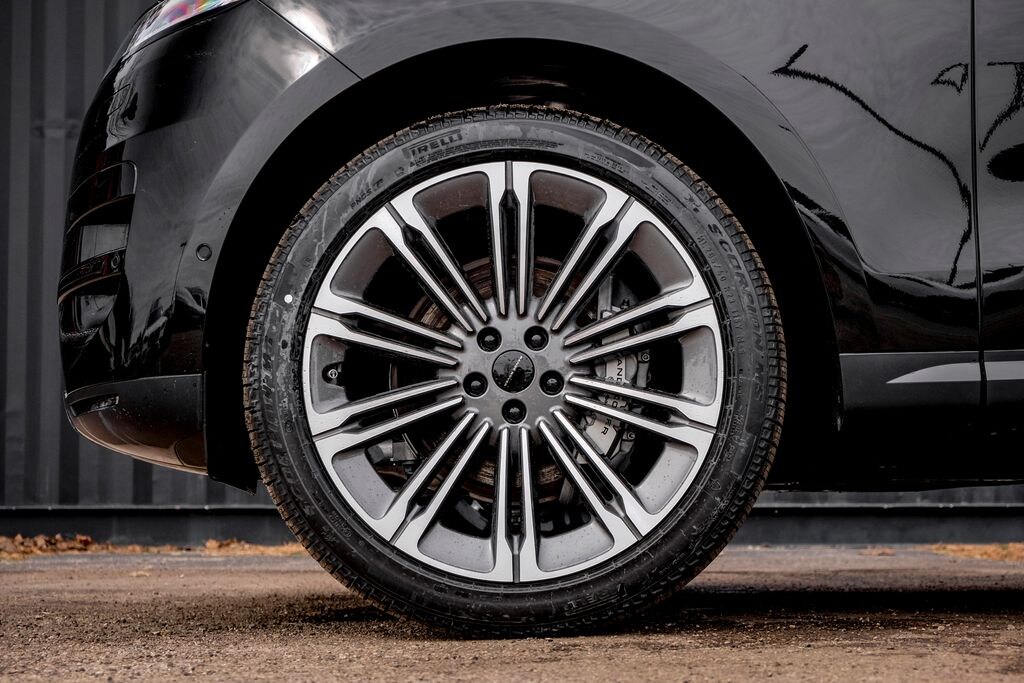 New 2026 Land Rover Range Rover Sport P360 SE SUV