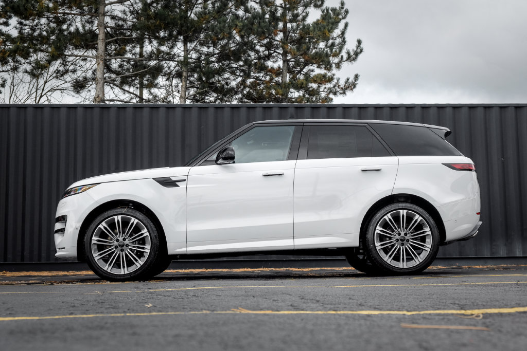 New 2027 Land Rover Range Rover Sport P400 Dynamic SE SUV