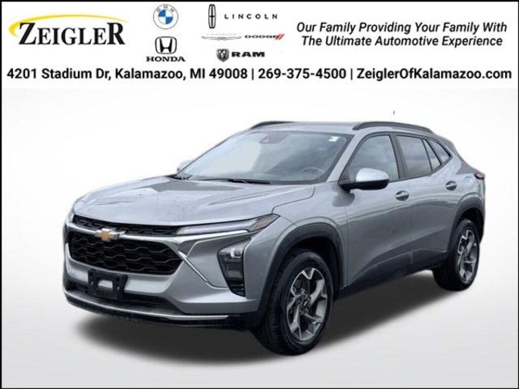 Used 2025 Chevrolet Trax LT SUV