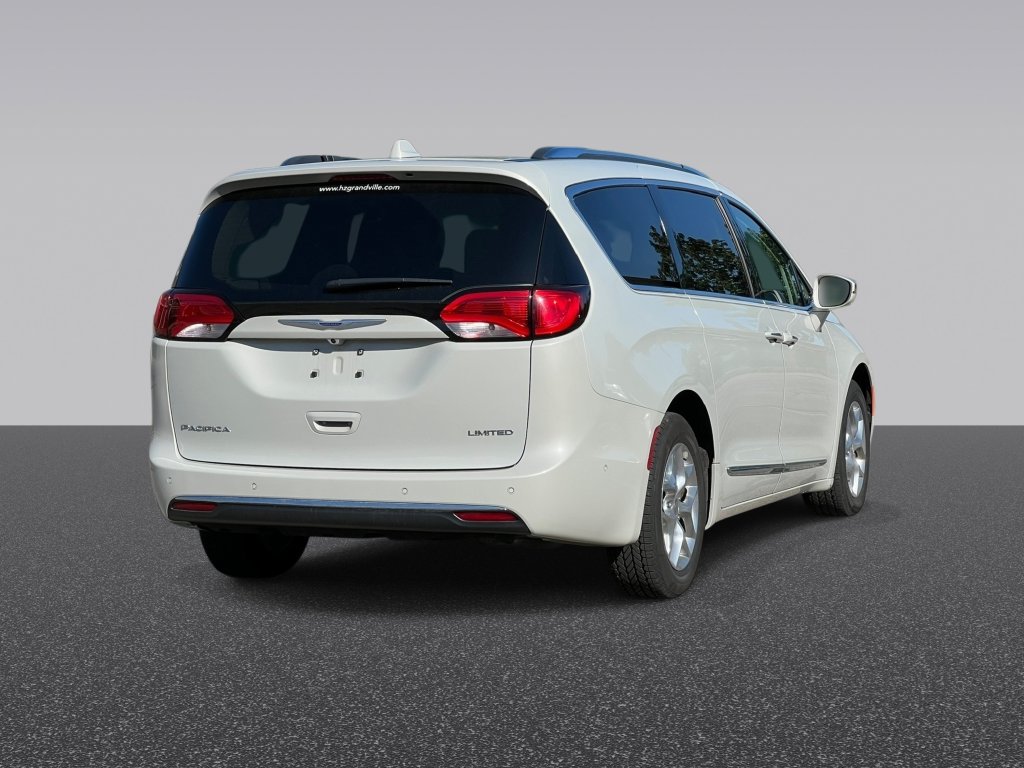 Certified 2019 Chrysler Pacifica Limited Minivan/Van