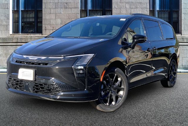 New 2027 Chrysler Pacifica Limited Van Passenger Van